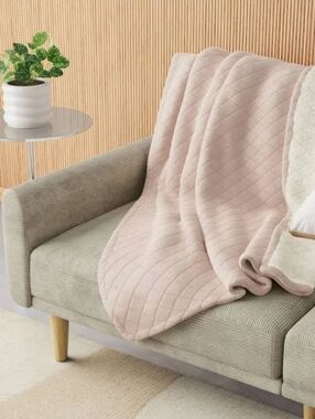 Room Essentials Quilted Throw Blanket - Light Pink